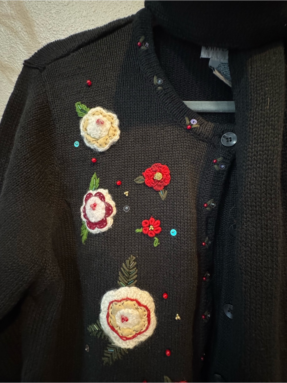 White Stag Black Floral Embroidered Cardigan Sweater w/ Detached Scarf. Winter
